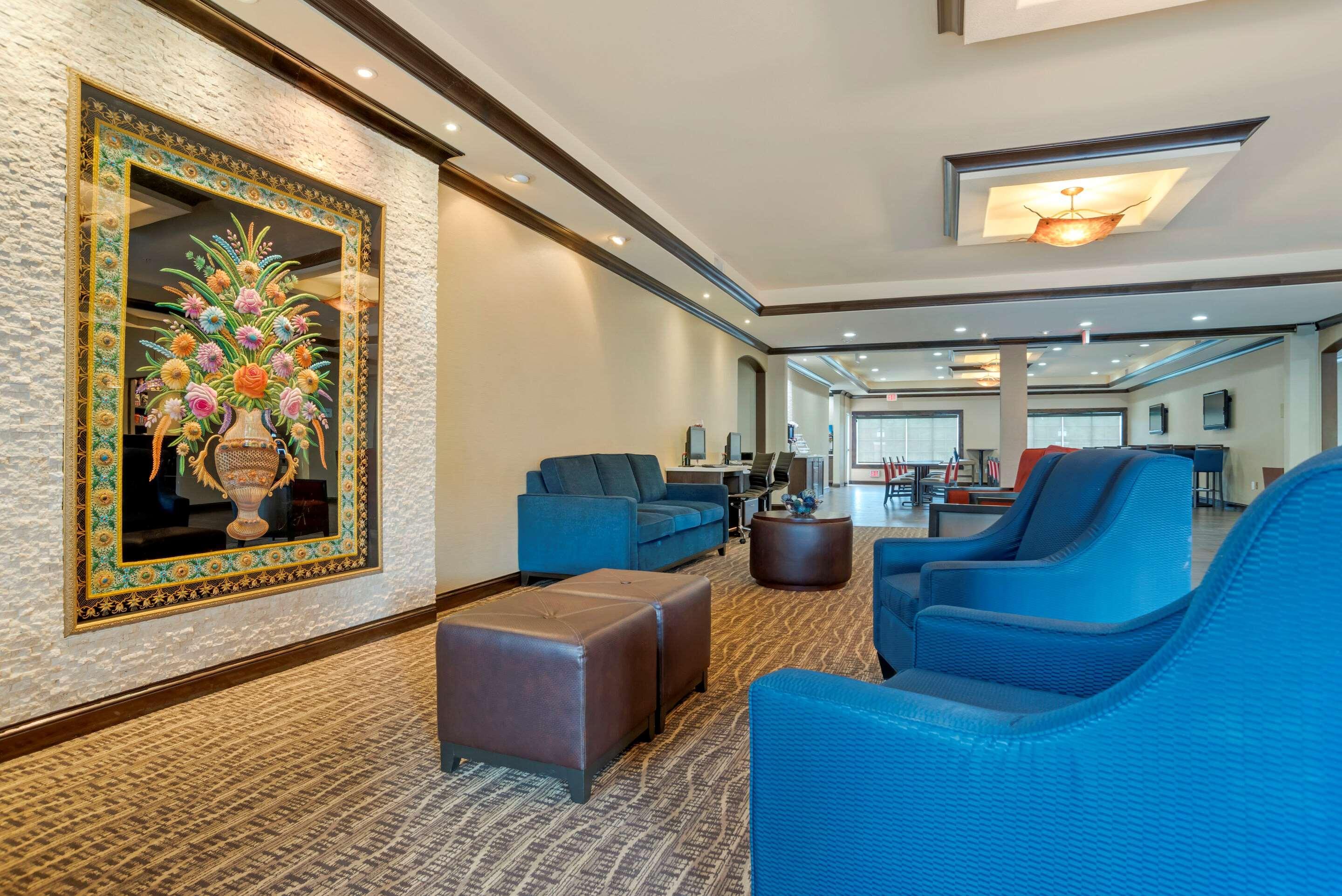 Comfort Suites Alexandria Exterior foto