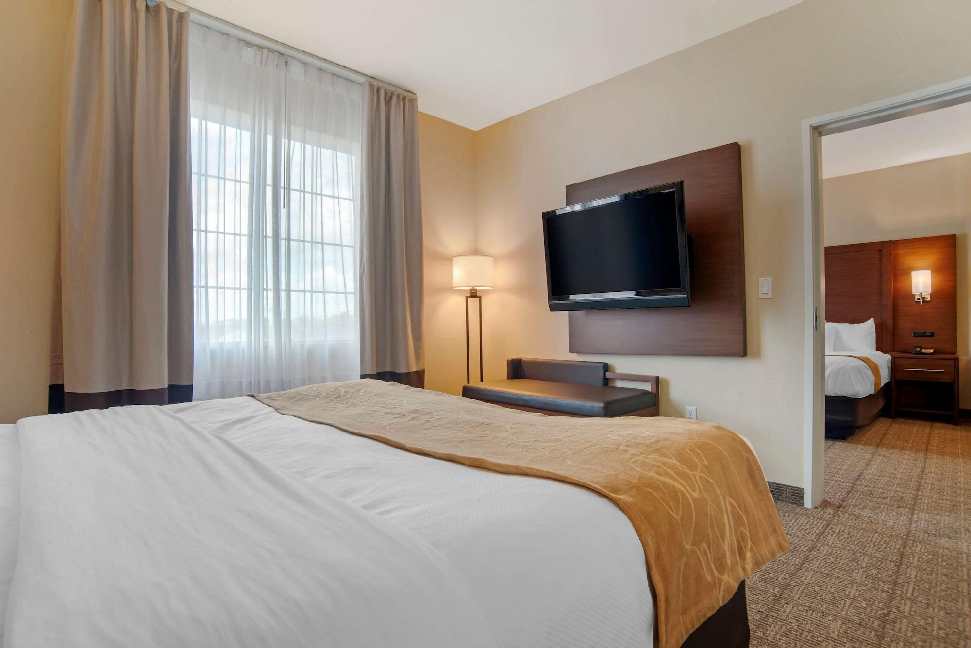 Comfort Suites Alexandria Exterior foto