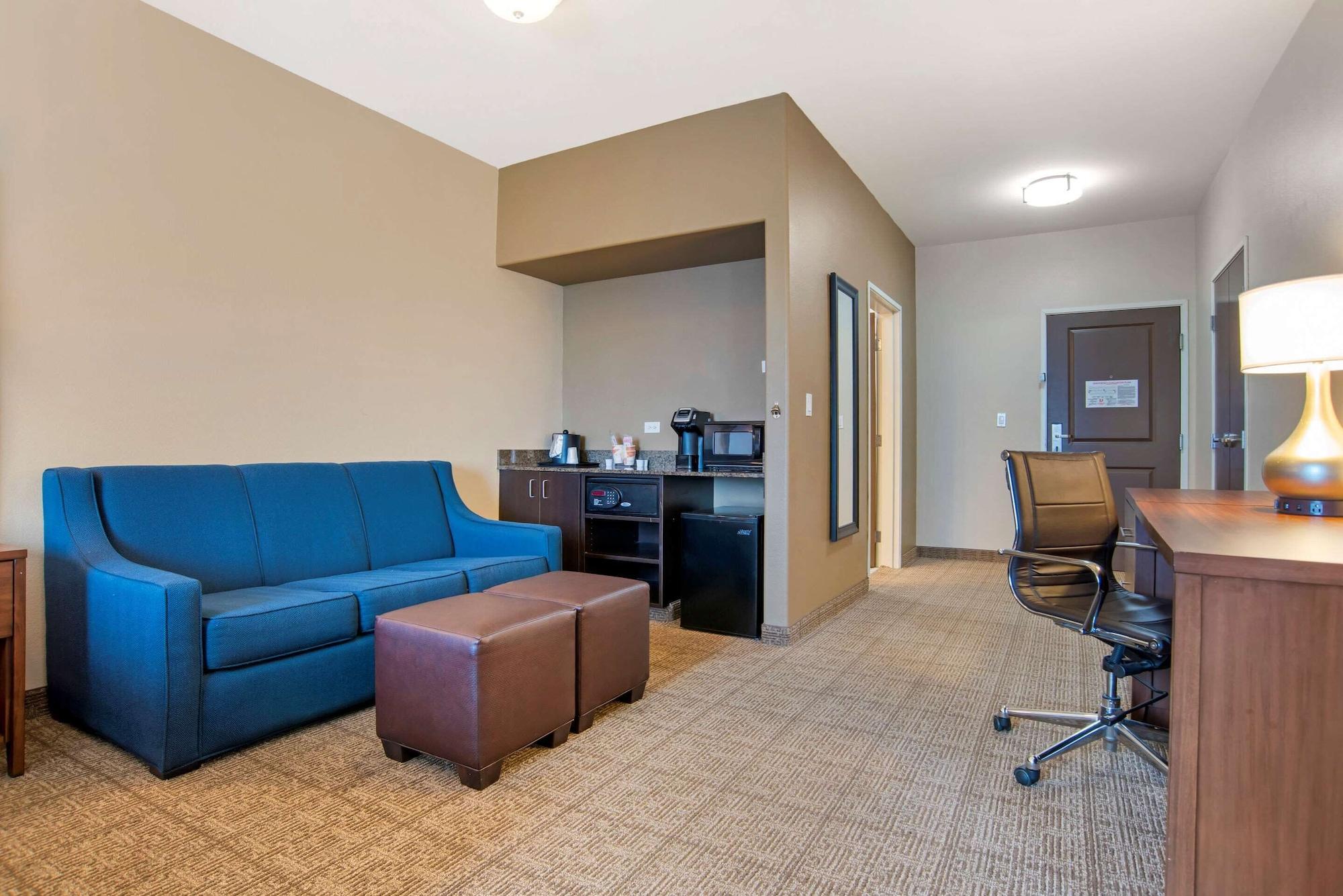 Comfort Suites Alexandria Exterior foto
